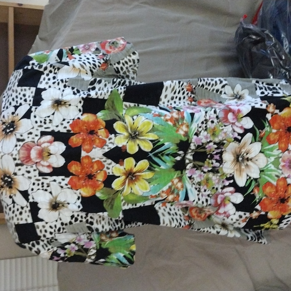 Shirt - Picture 2 of 3